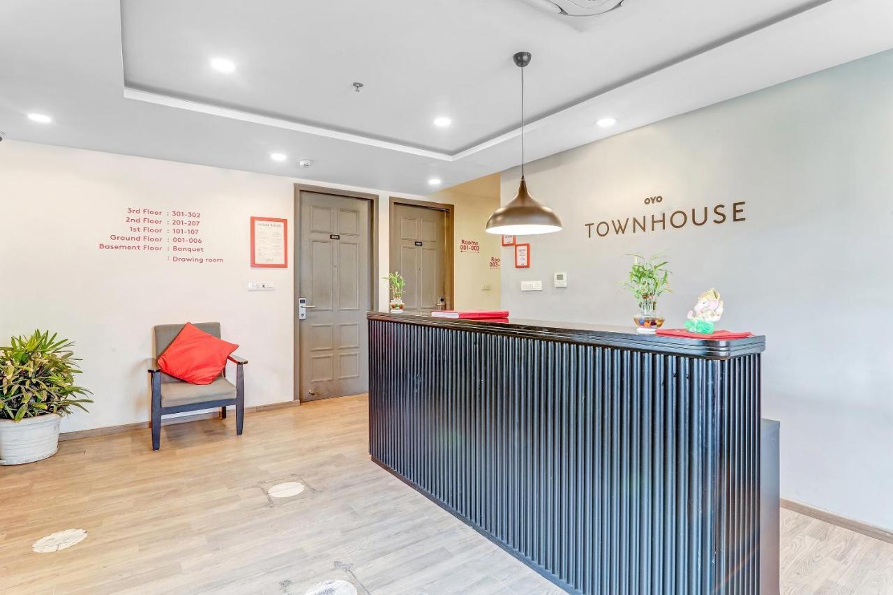 Super Townhouse 139 Ashiyana Smriti Upvan Near Emerald Mall Lucknow Bijnaur Exteriör bild